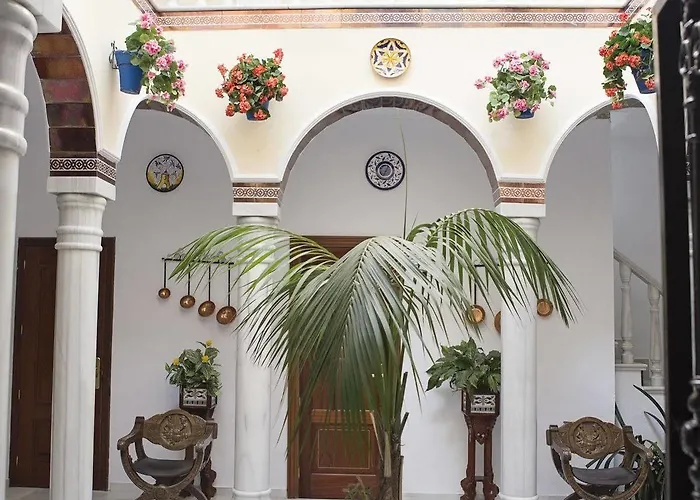 La Casa De Los Faroles